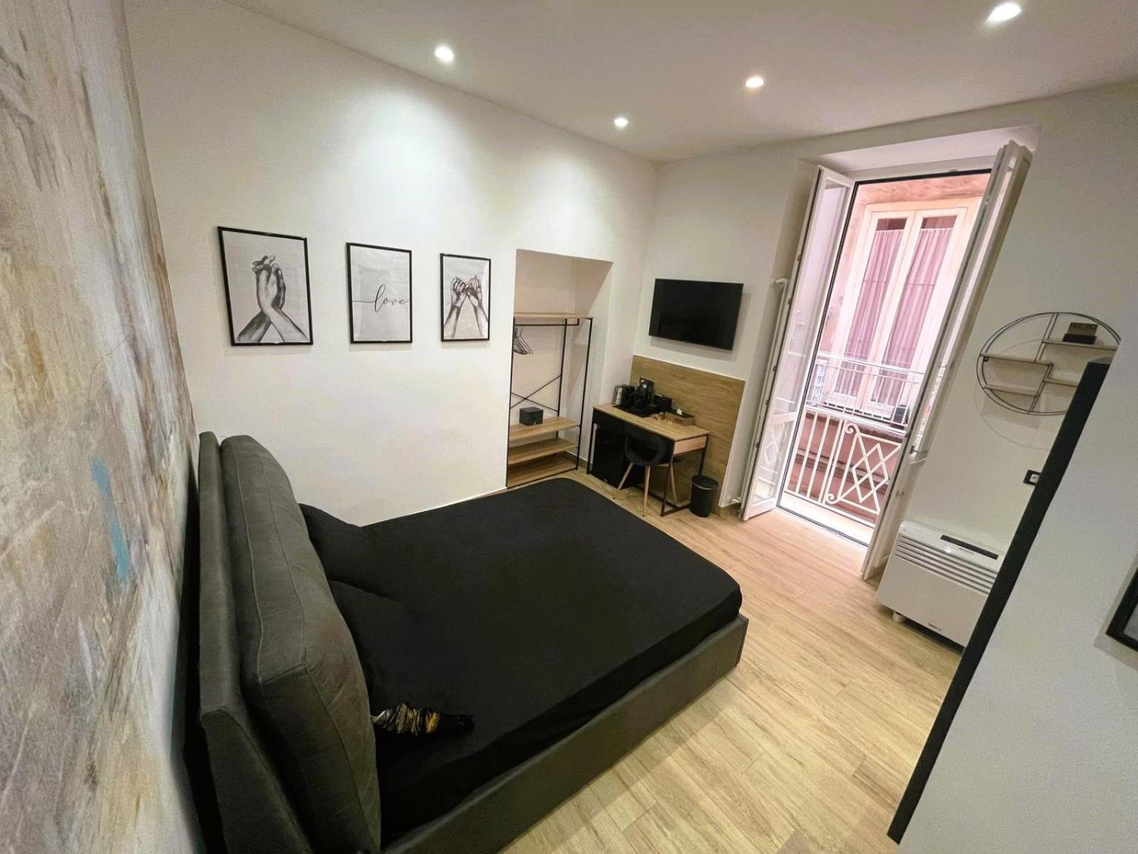 Urban Chic Suite Toledo Naples Exterior photo